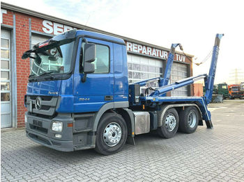 Skip loader truck Mercedes-Benz Actros 2644 6x2 Absetzkipper Meiller nur 195TKM: picture 1