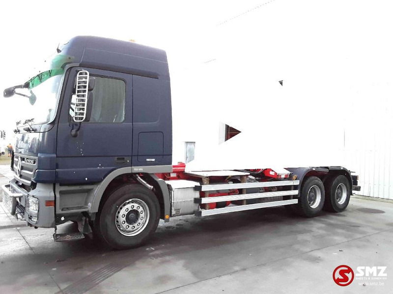 Cab chassis truck Mercedes-Benz Actros 2648 6x4 lames steel: picture 6