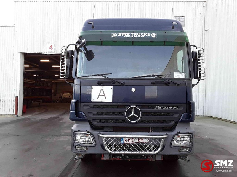 Cab chassis truck Mercedes-Benz Actros 2648 6x4 lames steel: picture 3