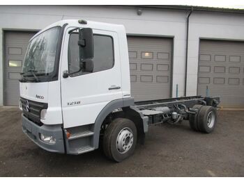 Cab chassis truck Mercedes-Benz Atego 1218: picture 1