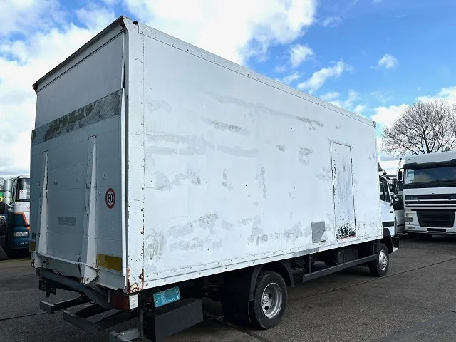 Lease a Mercedes-Benz LK 814 6-CILINDER WITH PLYWOOD BOX (FULL STEEL SUSPENSION / MANUAL GEARBOX) Mercedes-Benz LK 814 6-CILINDER WITH PLYWOOD BOX (FULL STEEL SUSPENSION / MANUAL GEARBOX): picture 6