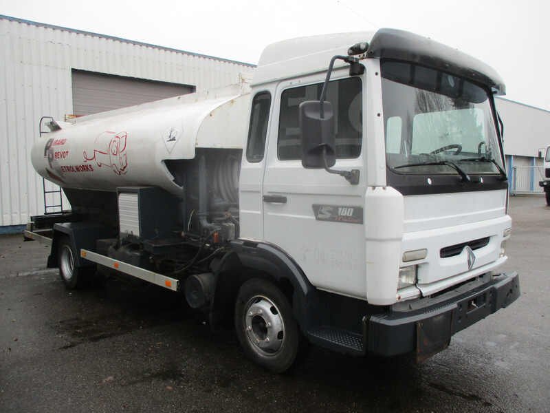 Tank truck for transportation of fuel Renault Midliner S 180 , 4x2 , Belgium Fuel Truck , 7000 liters, 2 compartments: picture 4