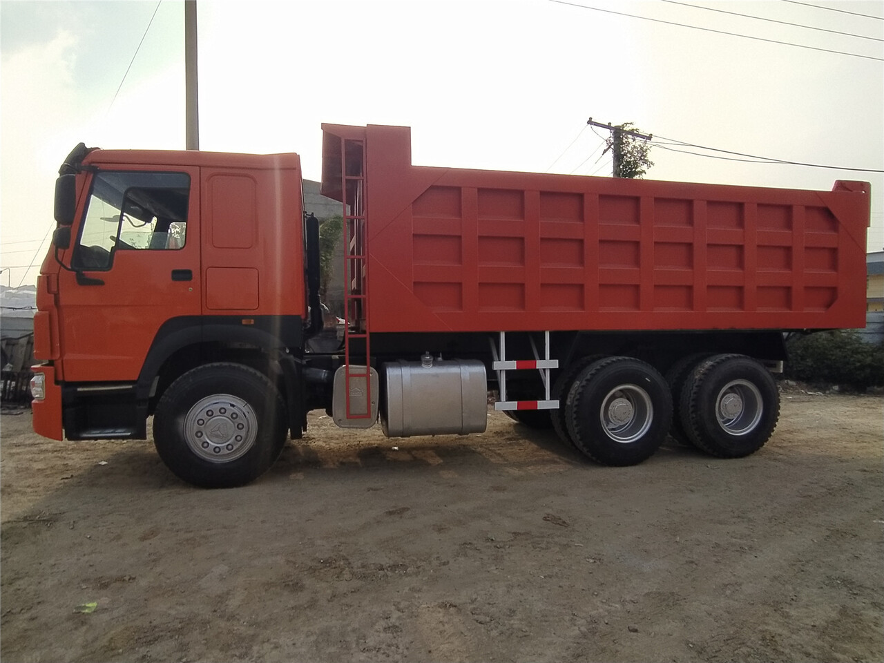 Lease a SINOTRUK Howo Dump truck 371 SINOTRUK Howo Dump truck 371: picture 5