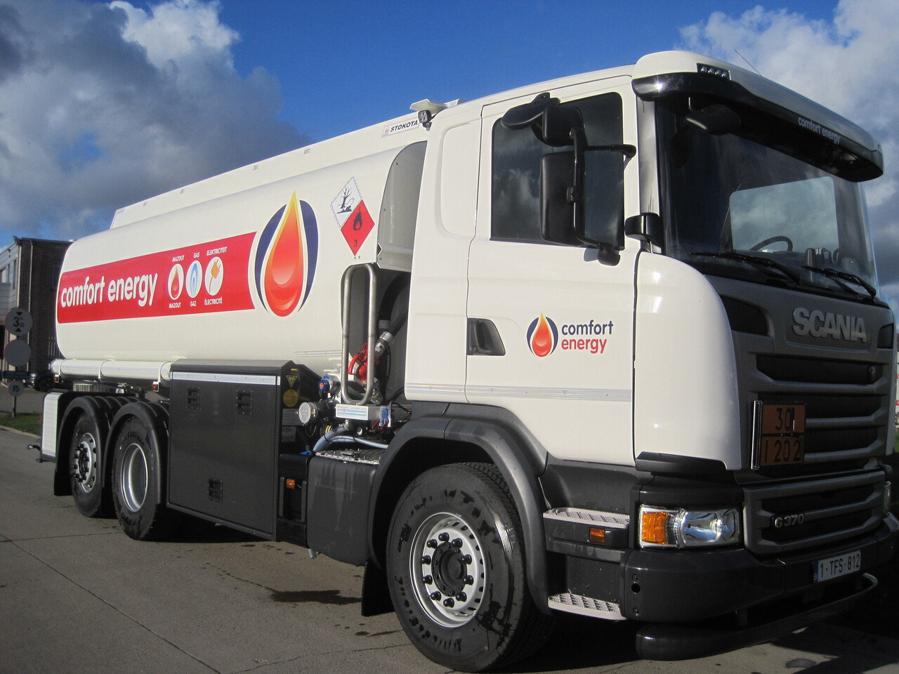Tank truck Scania G370: picture 11