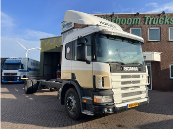 Cab chassis truck Scania P94-220 P94-220 4X2 CHASSIS MANUAL GEARBOX EURO2 SLEEPING CABIN: picture 1