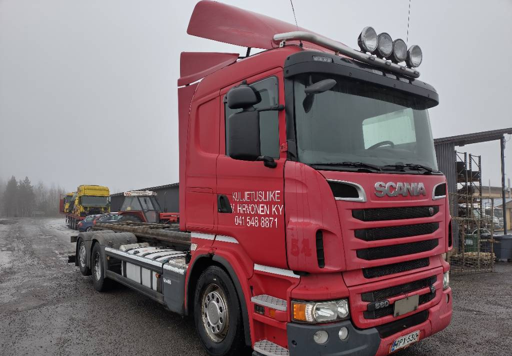 Cab chassis truck Scania R560 6x2 alusta: picture 2