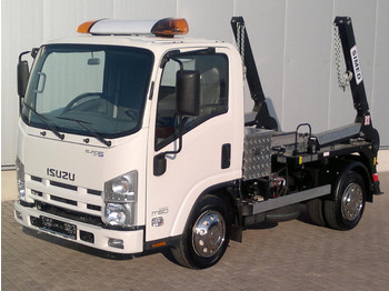 Isuzu NMR85L  schmale Kabine  5,5 t  - Skip loader truck
