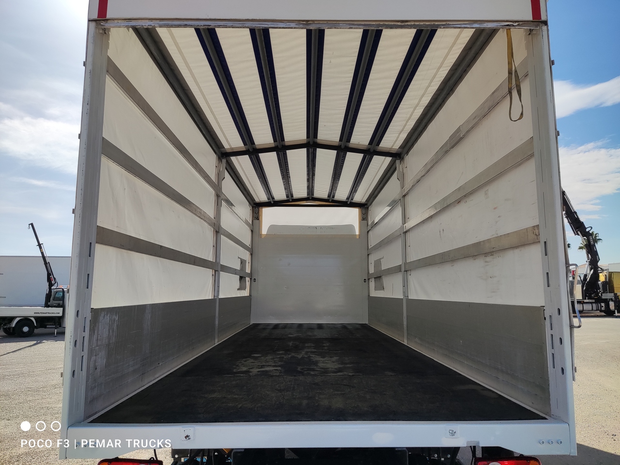 Curtainsider truck VOLVO FL 250 SEMITAUTLINER 16T: picture 12