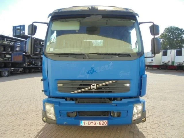 Autotransporter truck Volvo FE 280: picture 12