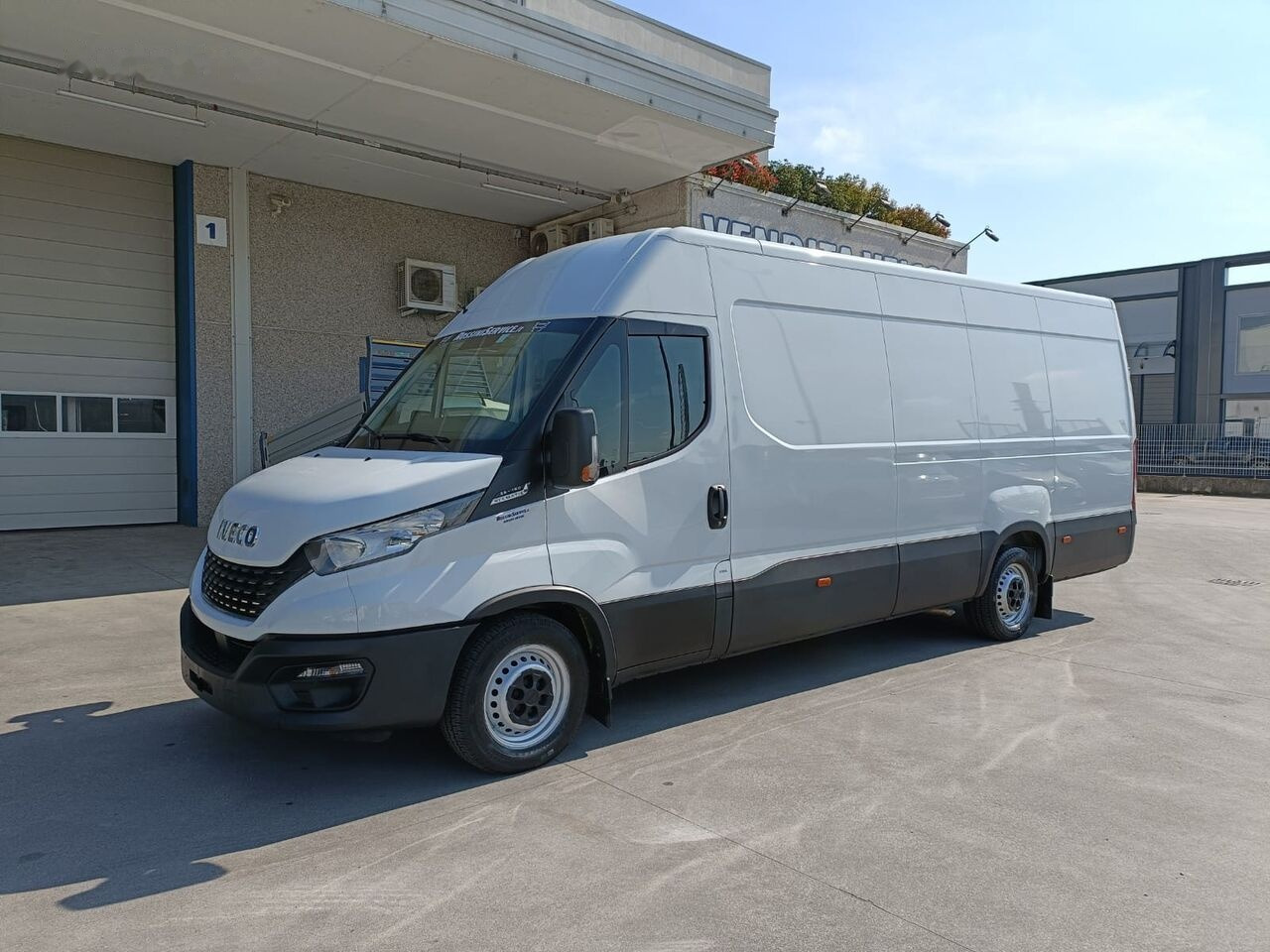 Lease a IVECO DAILY 35S16 IVECO DAILY 35S16: picture 5