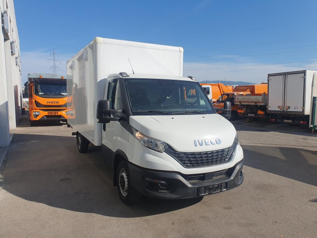Lease a IVECO Daily 35S16 IVECO Daily 35S16: picture 3