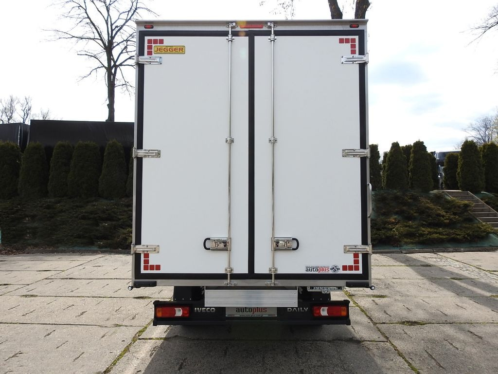 Refrigerated van Iveco DAILY 35S16 KUHLKOFFER -10*C 8 PALETTEN: picture 12