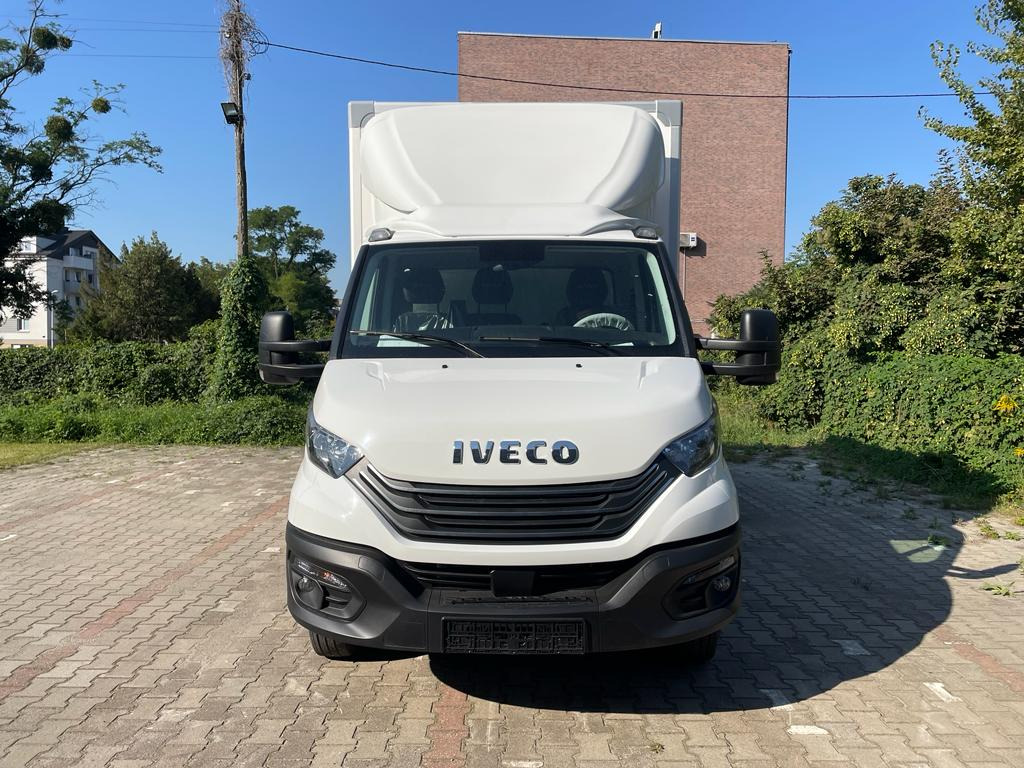 Lease a Iveco Daily 50C18HZ Container mit 8 Paletten und einem 750-kg-Aufzug Iveco Daily 50C18HZ Container mit 8 Paletten und einem 750-kg-Aufzug: picture 3