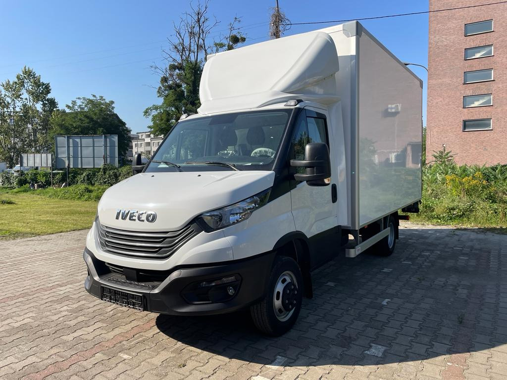 Lease a Iveco Daily 50C18HZ Container mit 8 Paletten und einem 750-kg-Aufzug Iveco Daily 50C18HZ Container mit 8 Paletten und einem 750-kg-Aufzug: picture 2