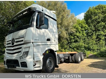 Mercedes-Benz Actros 2542 LL 1 6x2 Fahrgestell  2 Stück  - Cab chassis truck: picture 2