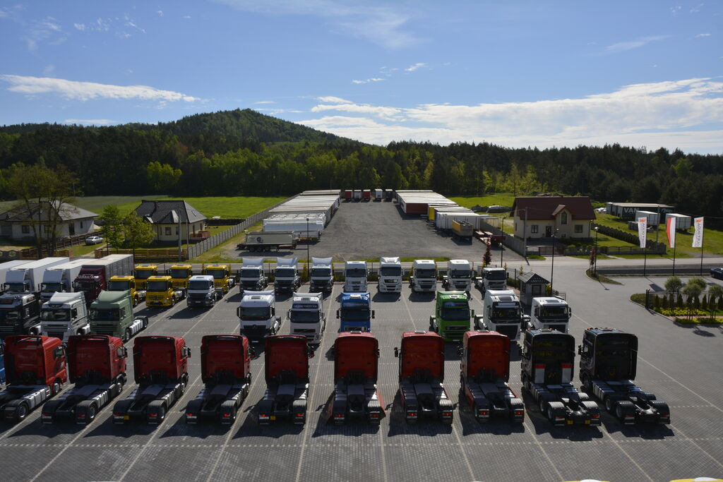 DUETDUDA - vehicles for sale undefined: picture 8