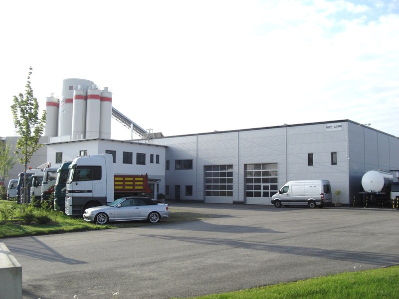 LKW Lasic GmbH - Tractor units MAN - Year: 2016, 4x2 undefined: picture 1
