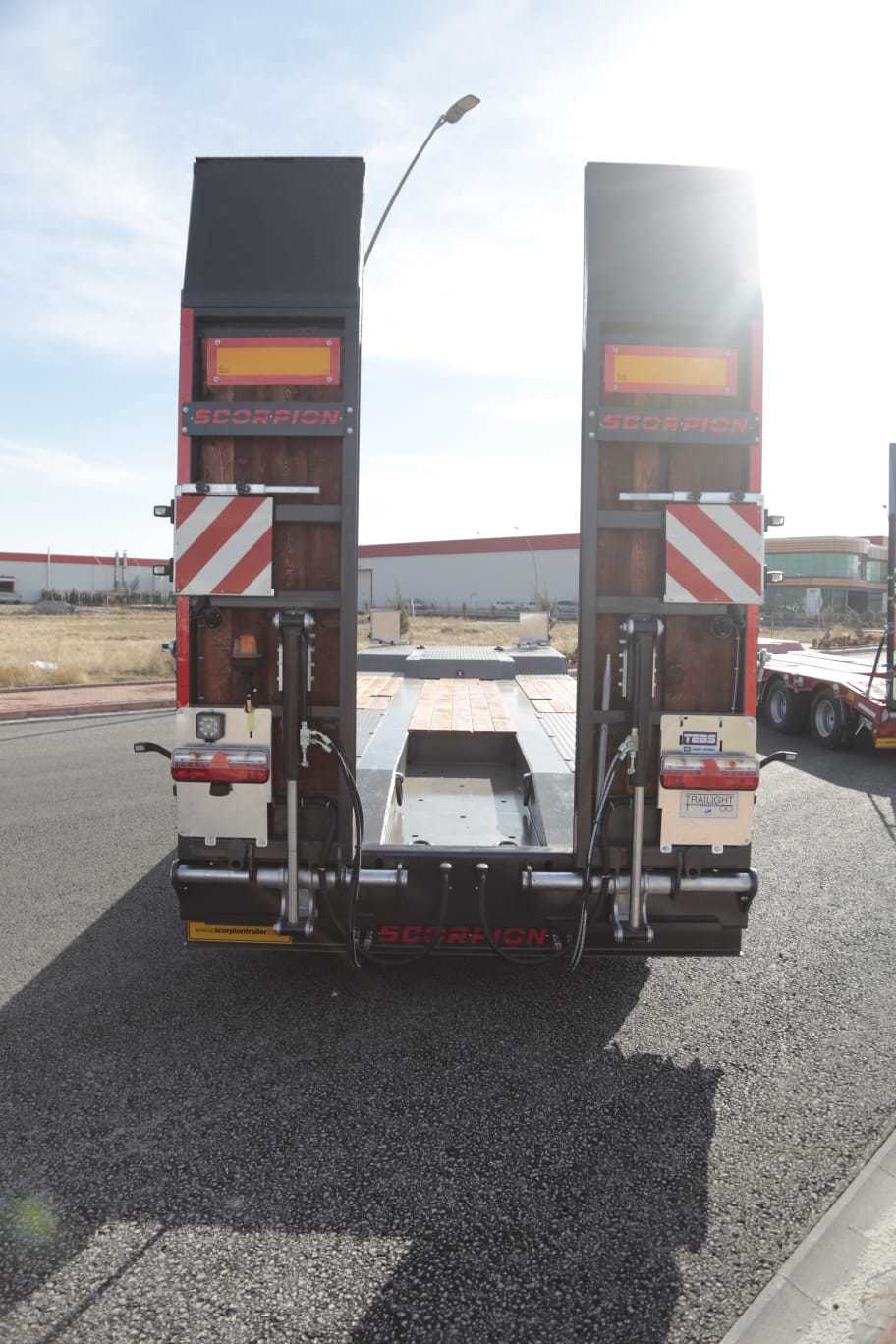 SCORPION TRAILER - Trailers undefined: picture 35