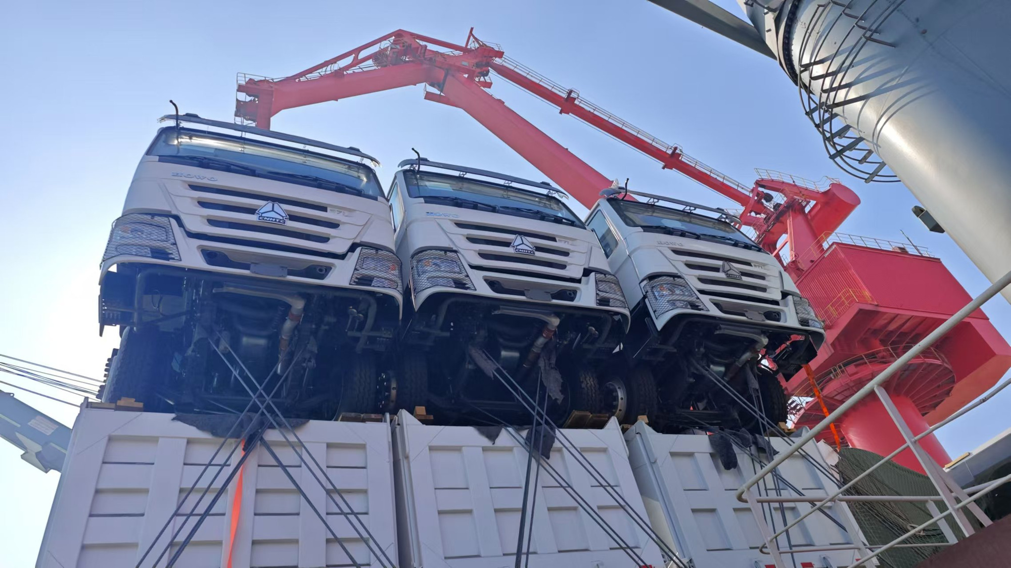 Toaks International Trading Company - Construction machinery XCMG ZL50GN - diesel undefined: picture 18