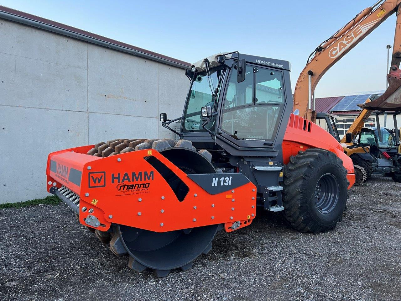 Daniel Manno  Baumaschinenhandel undefined: picture 16