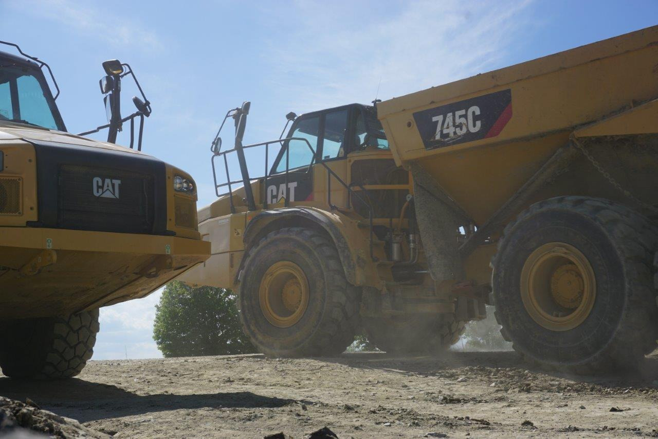 Daniel Manno  Baumaschinenhandel undefined: picture 4