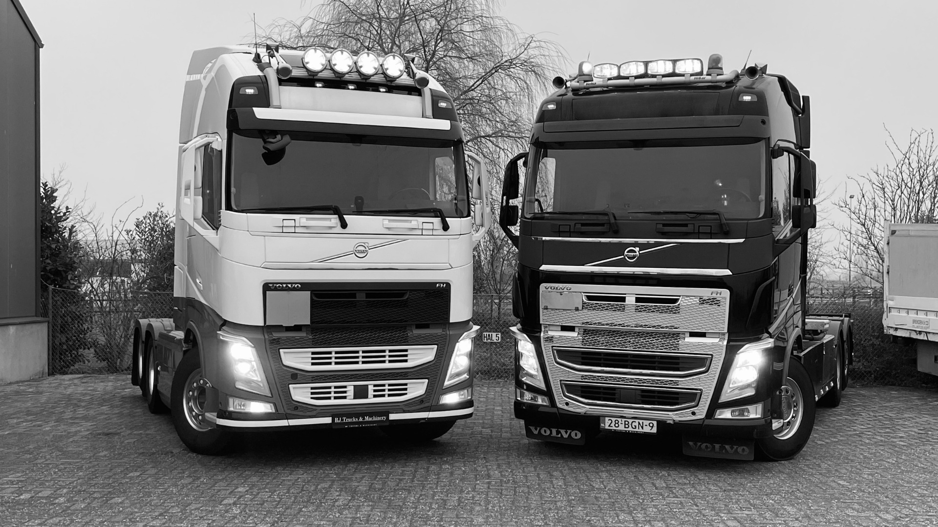 RJ Trucks & Machinery B.V. undefined: picture 4