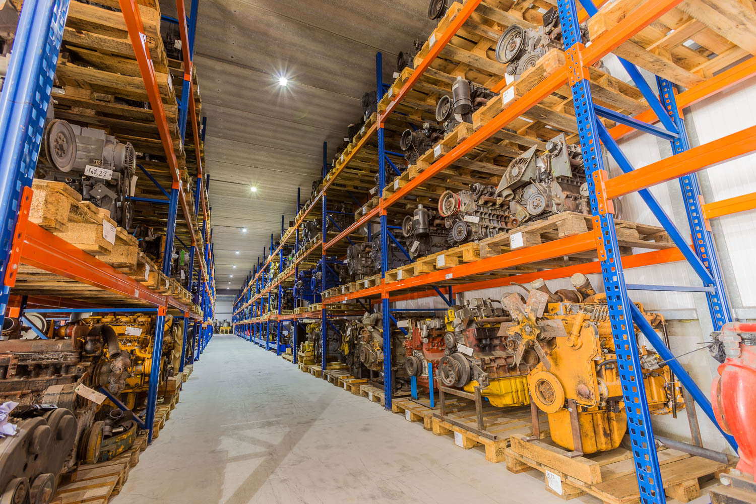 Overbeek Bouwmachines B.V. - Spare parts - Year: 1993 undefined: picture 2