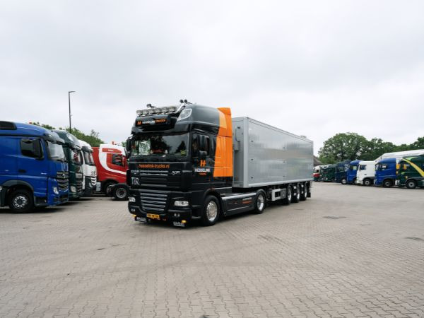 Hesselink Trucks B.V. - Trucks - new undefined: picture 6