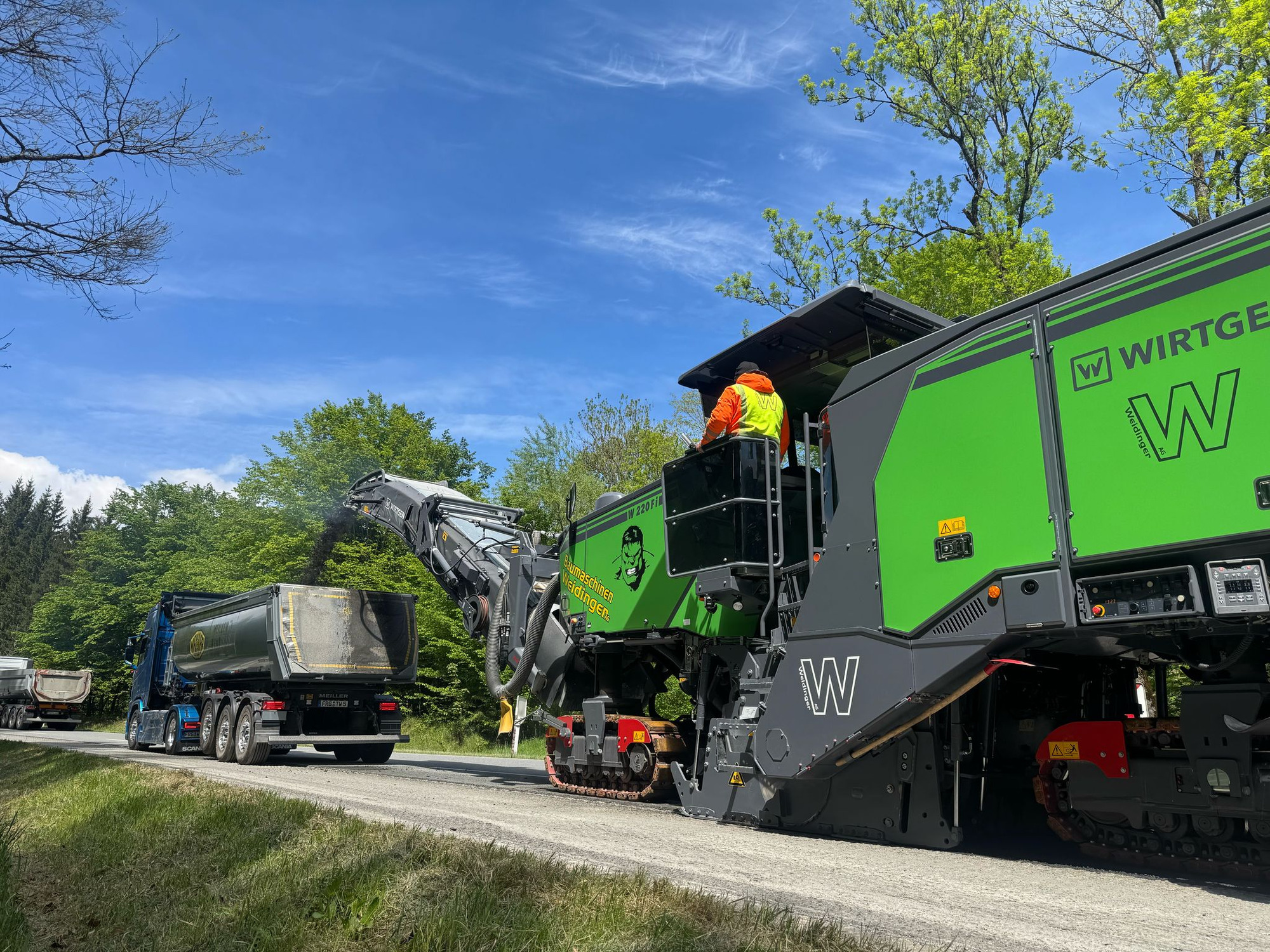 Baumaschinen Weidinger AG undefined: picture 12