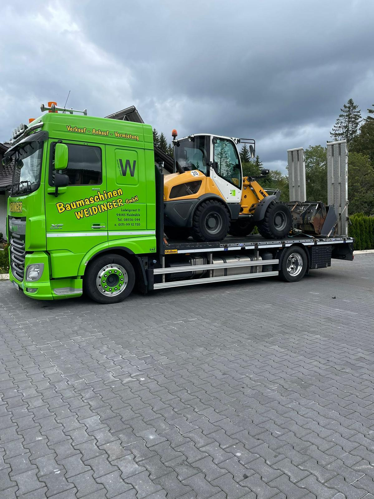 Baumaschinen Weidinger AG undefined: picture 10