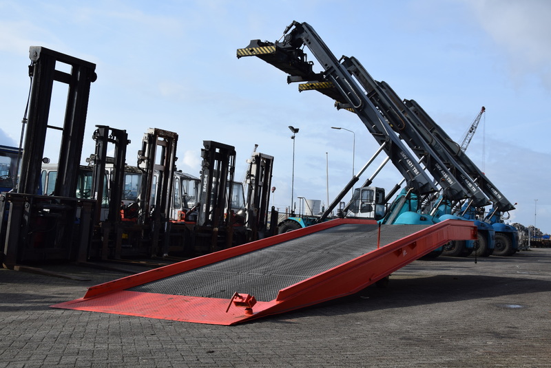 MTC Forklifts b.v. - Material handling equipment NISSAN - Year: 2021, LPG undefined: picture 6