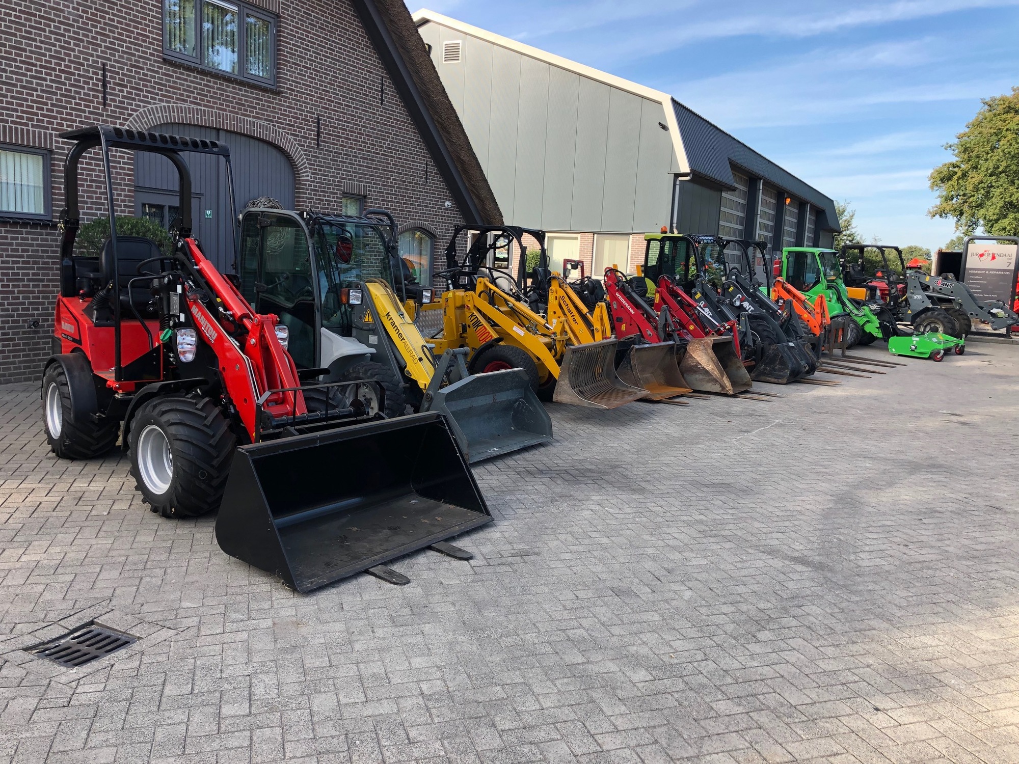 Jur Soetendaal - Construction machinery AIRMAN undefined: picture 1