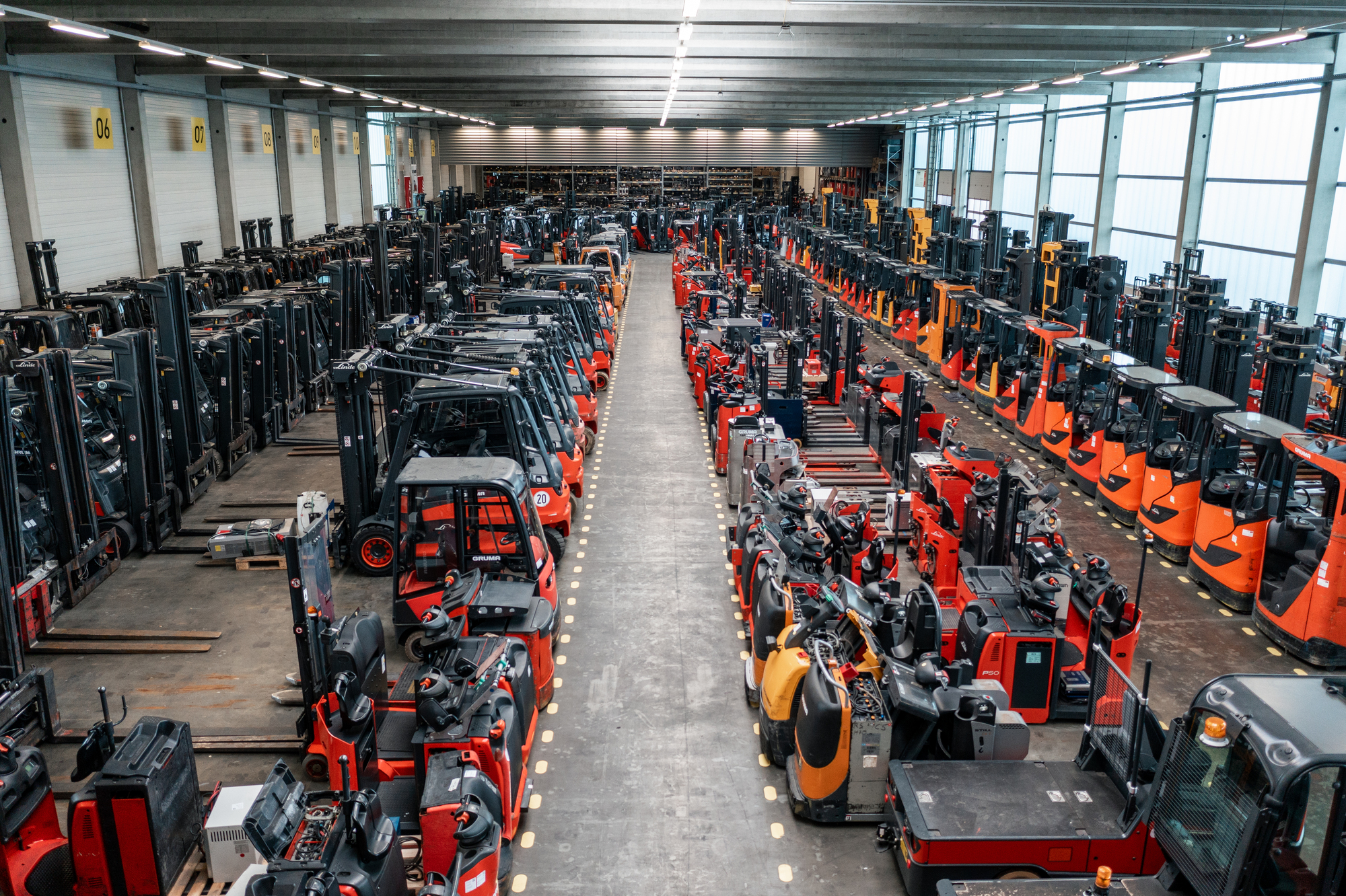 GRUMA Nutzfahrzeuge GmbH - Material handling equipment COMBILIFT - Year: 2022, LPG undefined: picture 2
