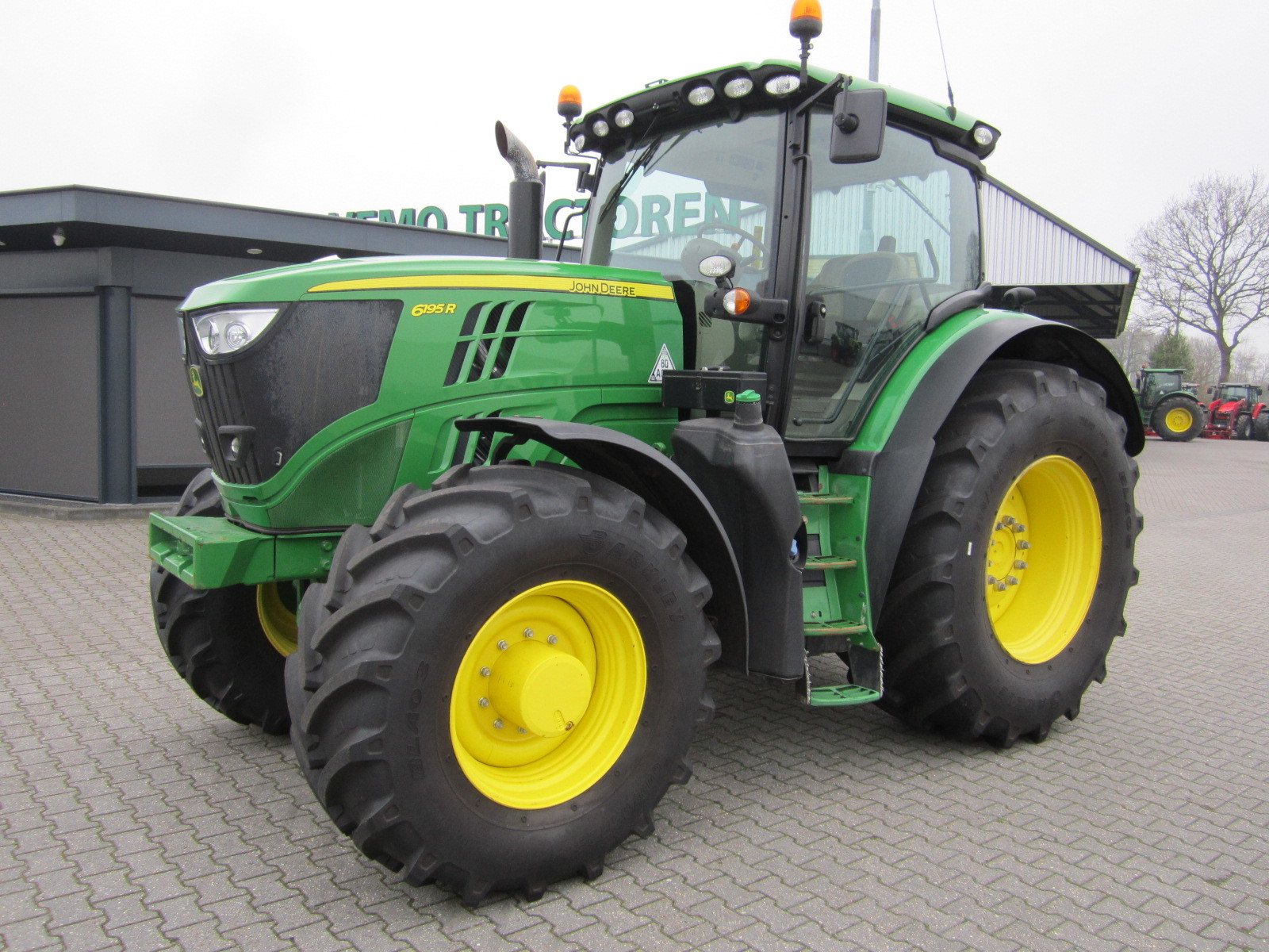 Vemo Tractoren BV undefined: picture 8