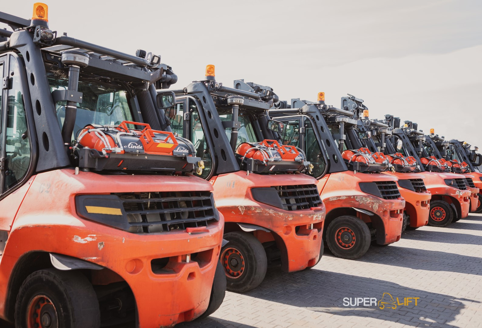 SUPERLIFT - vehicles for sale undefined: picture 4