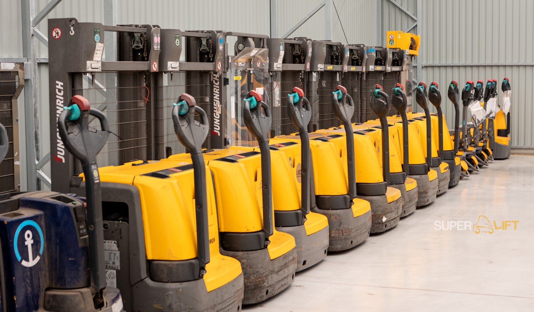 SUPERLIFT - vehicles for sale undefined: picture 10