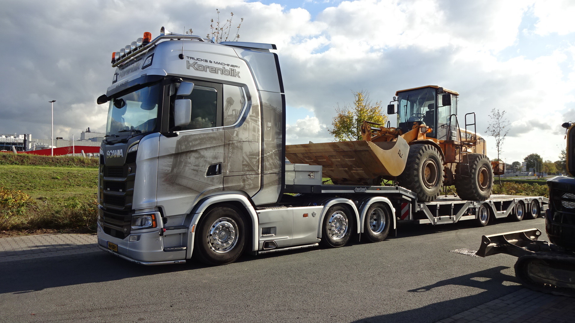 C. KORENBLIK TRUCKS B.V. undefined: picture 1