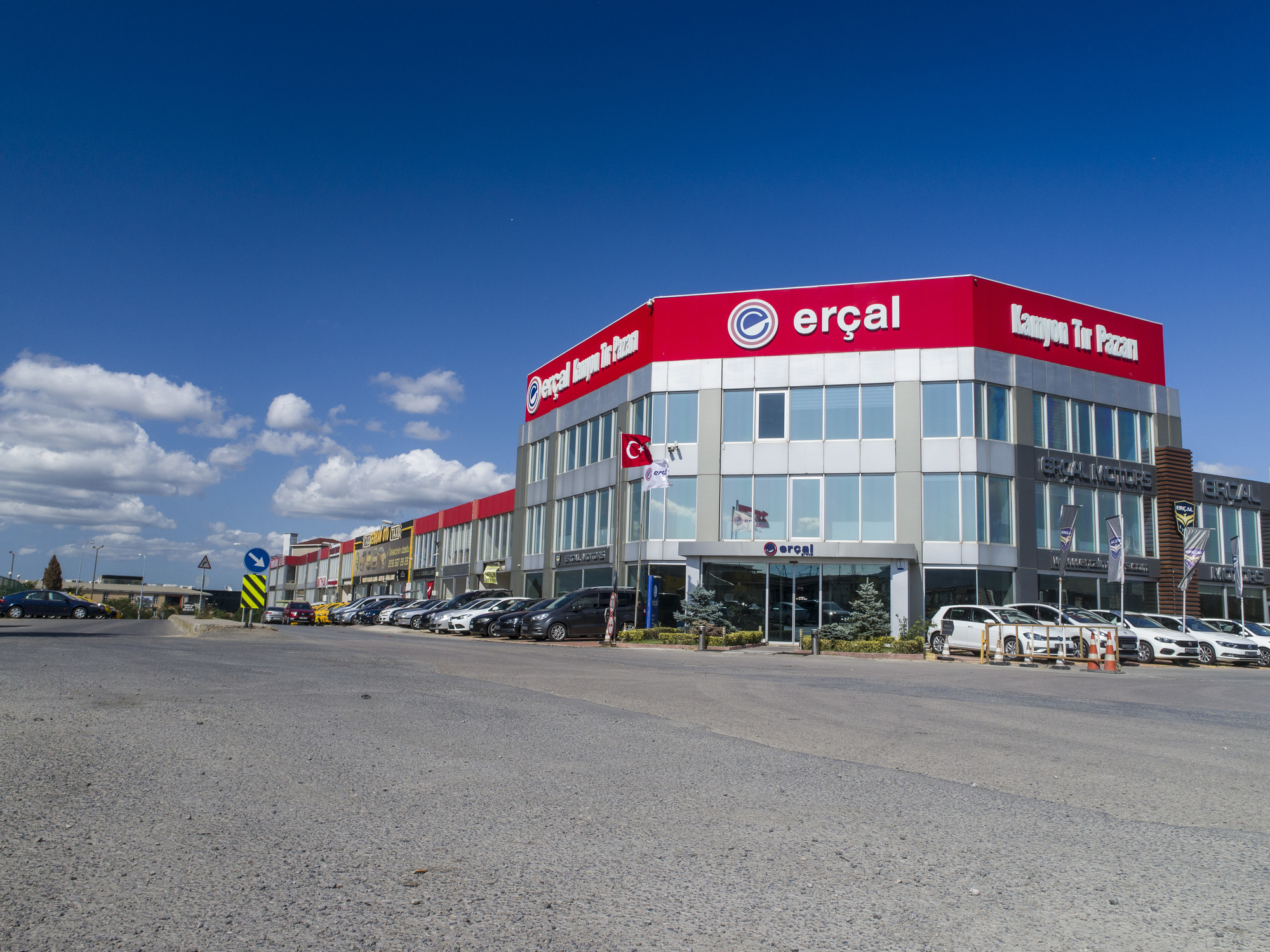 ERCAL TRUCKS - Construction machinery FORD - Year: 2011 undefined: picture 5