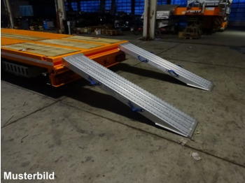 New Low loader semi-trailer for transportation of heavy machinery Möslein ST 3 Plato 8,7  3 Achs Satteltieflader Plato 45 t GGfür Fertigteile, Baumaschinen: picture 2