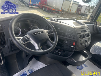 Interior photo 1: Tractor unit DAF XF Euro6 480 Euro 6