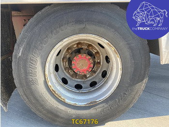 Refrigerator truck Volvo FM 330: picture 4