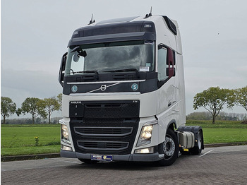 Tractor unit VOLVO FH 500