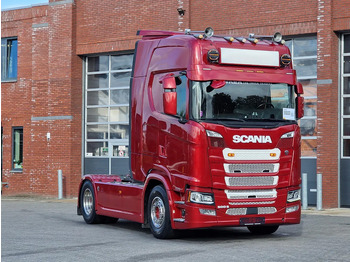 Tractor unit SCANIA S 500