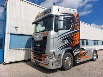 Tractor unit SCANIA S 580