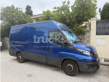 Box van IVECO Daily 35s16