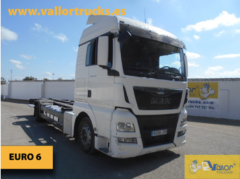 Container transporter/ Swap body truck MAN TGX 18.440: picture 2