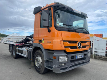 Hook lift truck MERCEDES-BENZ Actros 2548