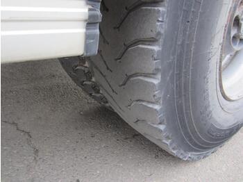 Skip loader truck Renault Kerax 460 DXI: picture 4 Skip loader truck Renault Kerax 460 DXI: picture 4