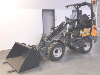 New Skid steer loader Giant G 2200 E X-Tra Elektro / electric: picture 2