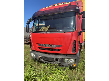 Curtainsider truck IVECO